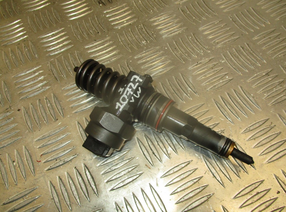 Volkswagen Passat Fuel Injector