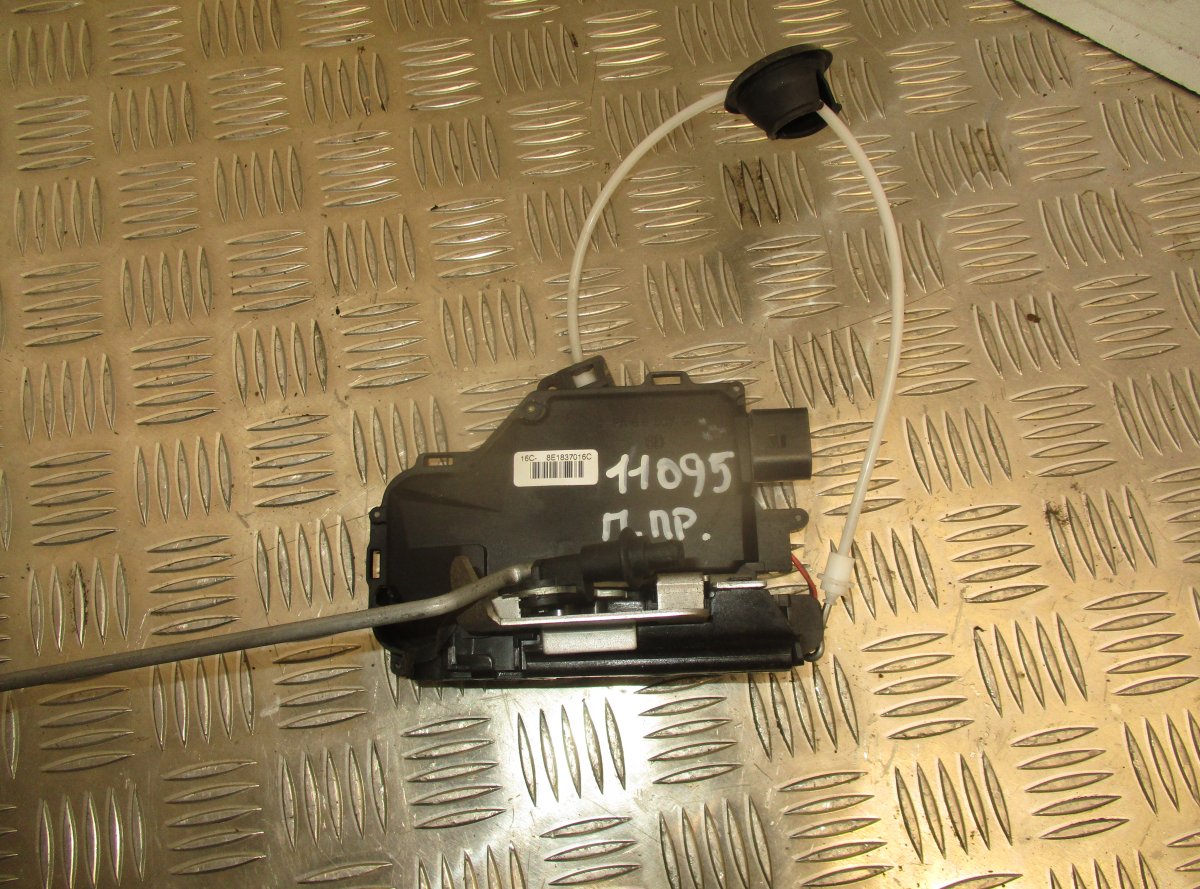 Audi A4 (B6) Door Lock Front Right