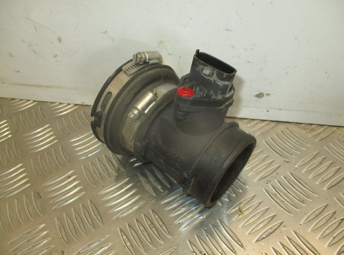 Chrysler Voyager / Town & Country Mass Air-Flow Sensor CHRYSLER VOYAGER IV (RG, RS) (2000-2008) Mass A...