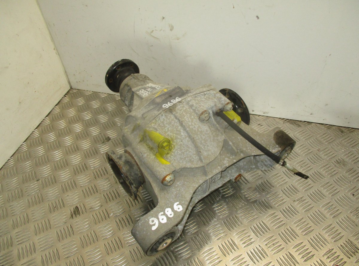 Volkswagen Touareg Rear axle differential