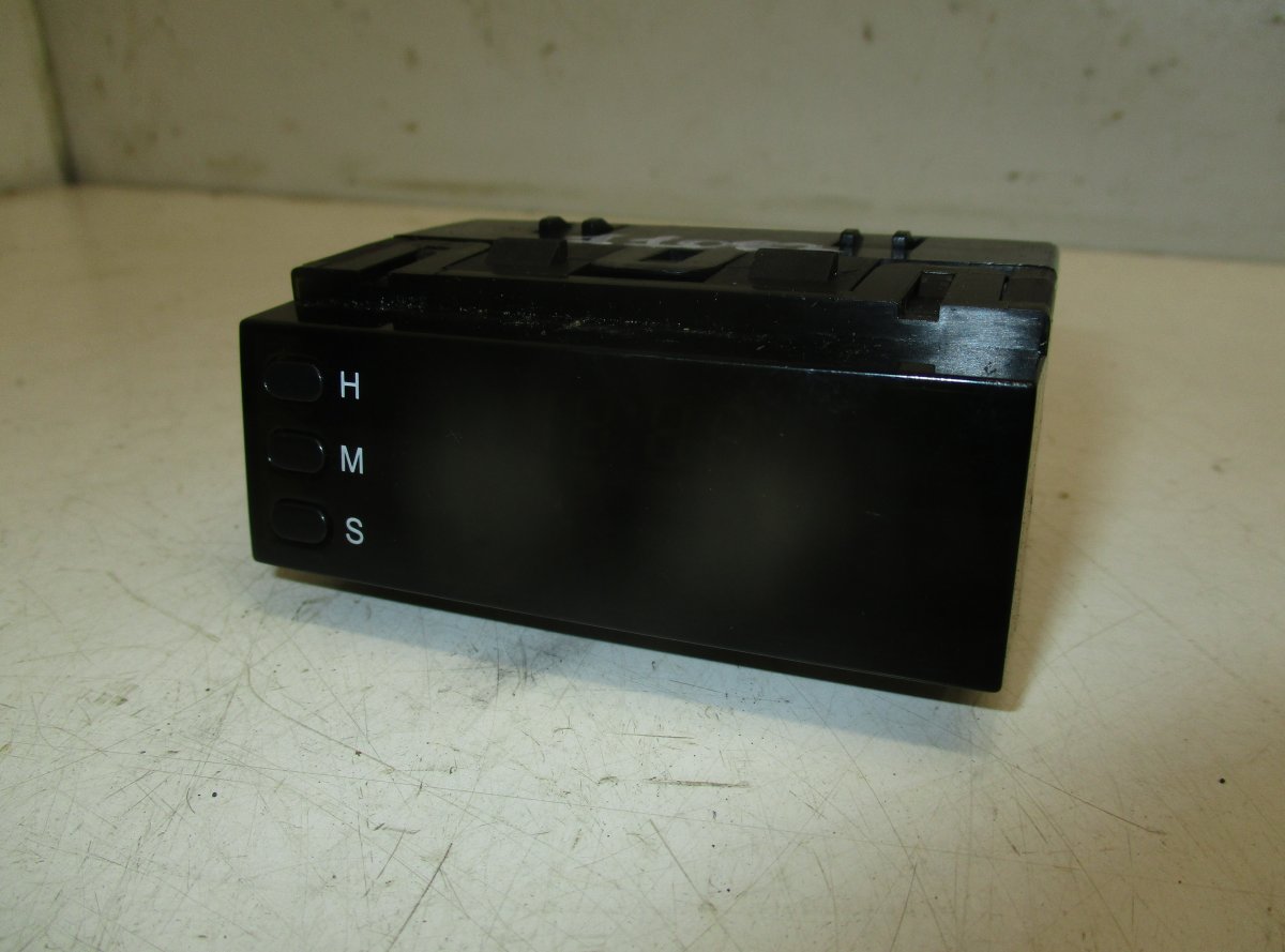Chevrolet Captiva Clock