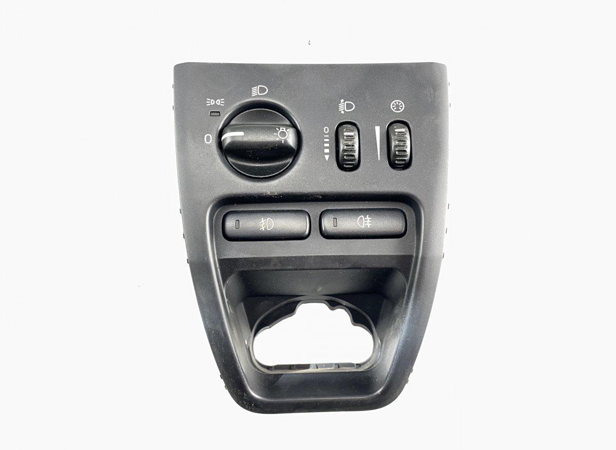 Volvo XC90 Headlight Switch VOLVO XC90 I (2002-2014) Headlight Switch 30739...
