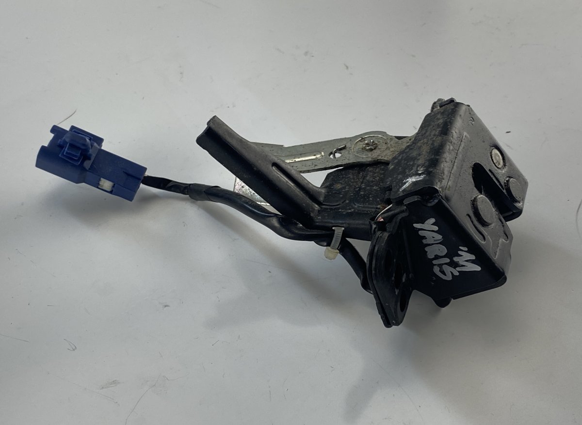 Toyota Yaris Boot lid / tailgate lock Boot lid / tailgate lock — TOYOTA YARIS II (XP9...