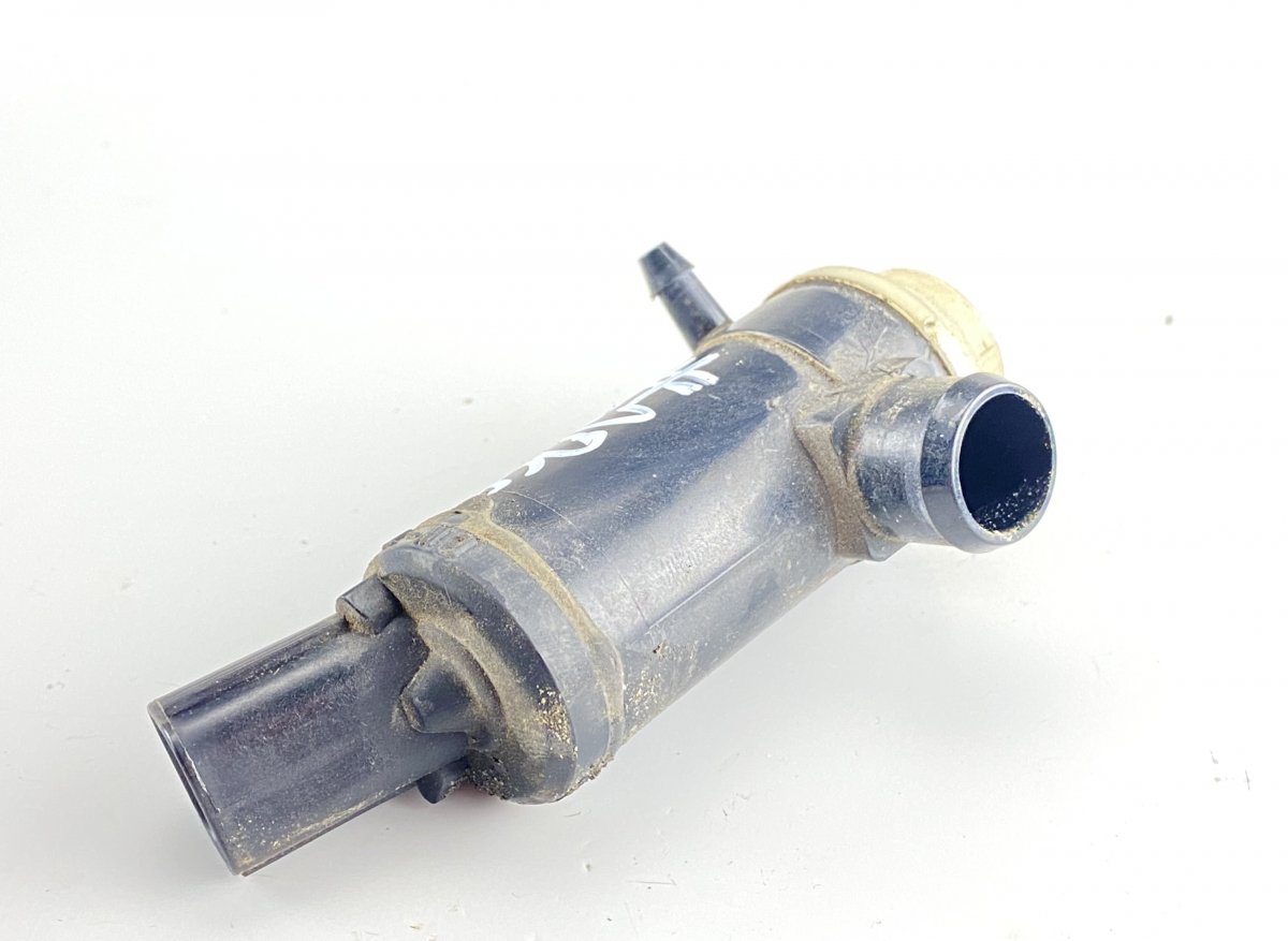 Subaru Legacy Washer pump Windscreen SUBARU LEGACY V / Outback (2009-2014) Washer pu...