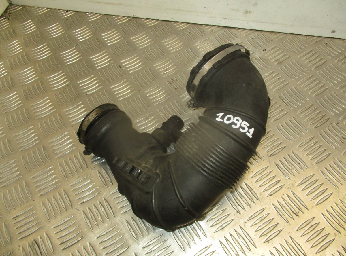 Mercedes-Benz A (W169) Turbocharger air inlet Pipe MERCEDES-BENZ E-CLASS (W212) (2009-2016) Turboc...