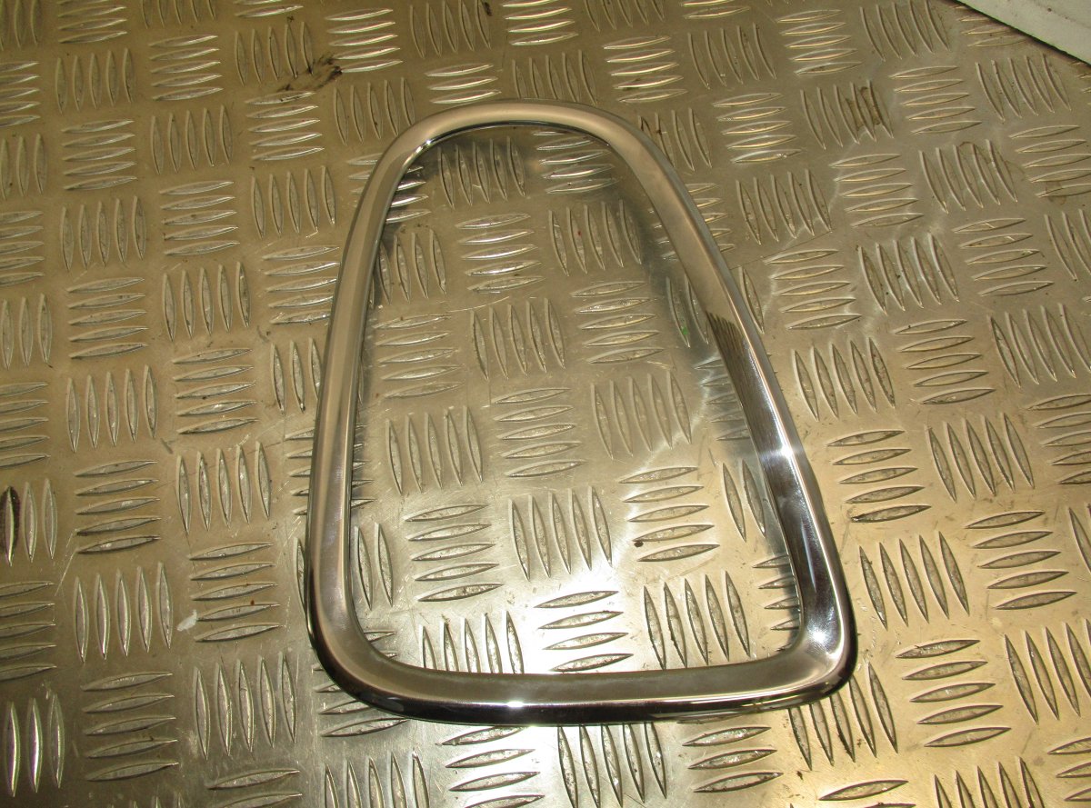 Plastic cover under taillight left Brand/Model: MINI MINI
Year: 2009
Engine: 1598c...