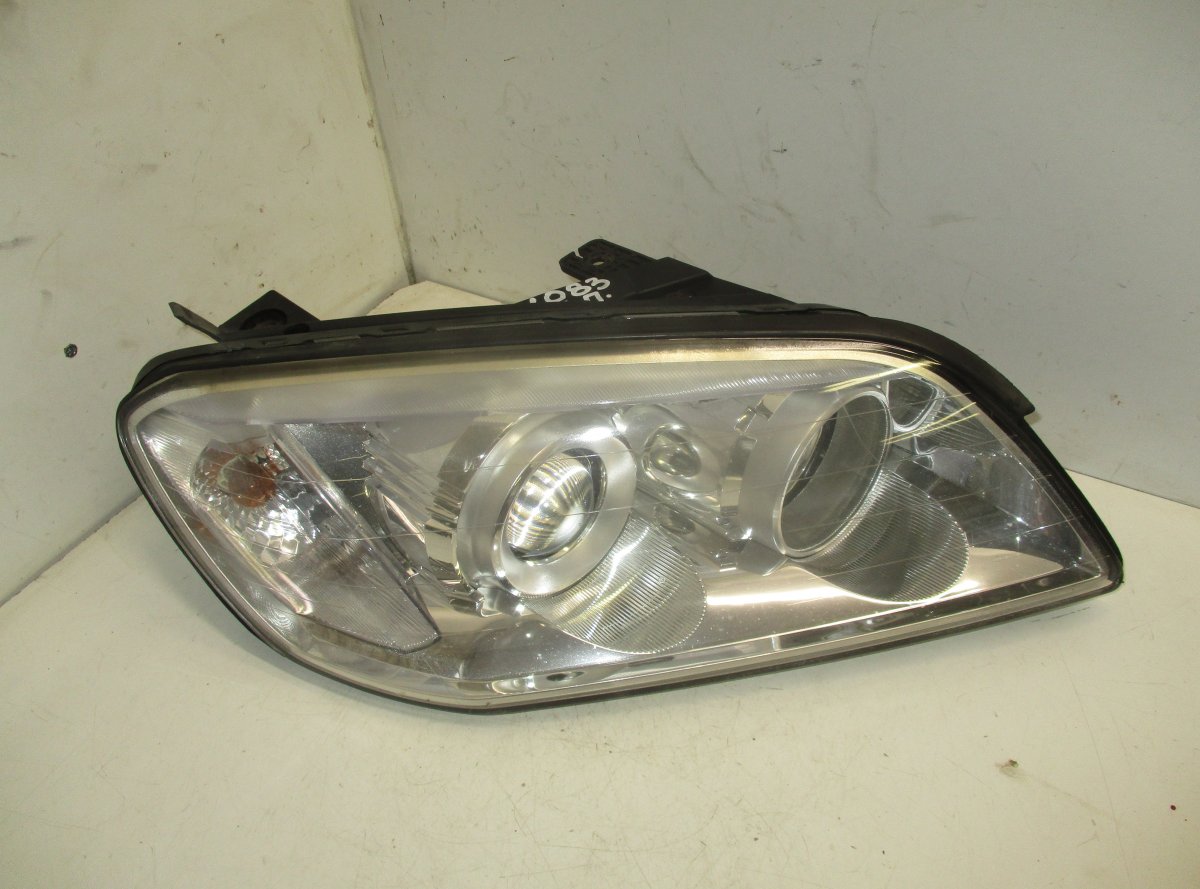 Chevrolet Captiva Right headlight Right headlight — CHEVROLET CAPTIVA I (2006-201...