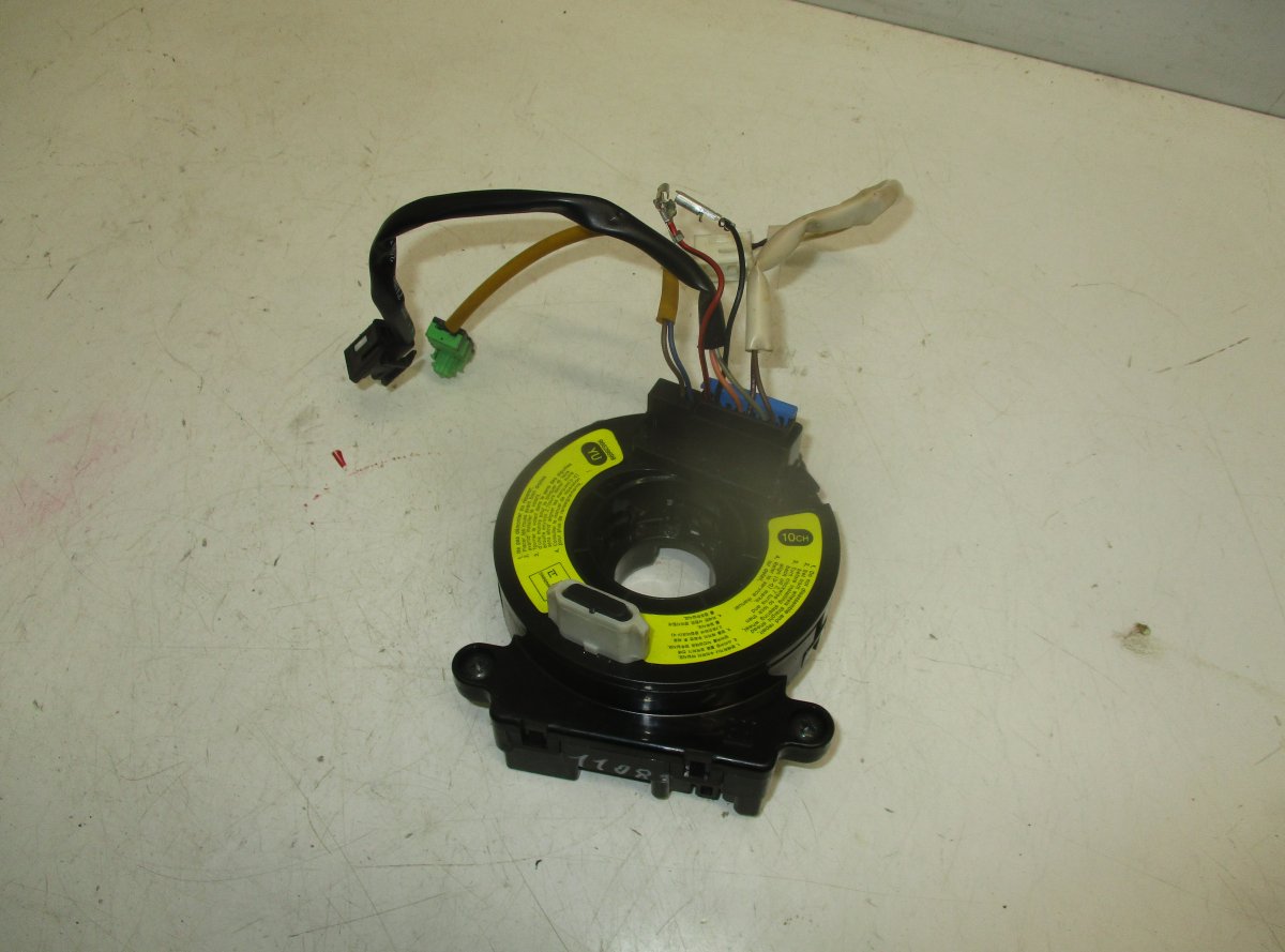Chevrolet Captiva Steering wheel slip ring / squib CHEVROLET CAPTIVA I (2006-2018) Steering wheel ...