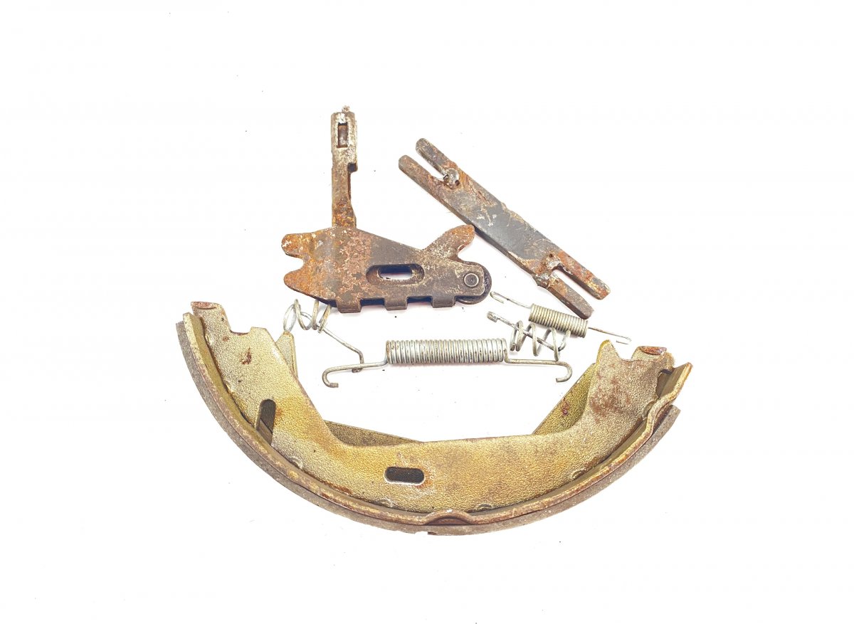 Volvo XC90 Parking brake, other VOLVO XC90 I (2002-2014) Parking brake, other

...