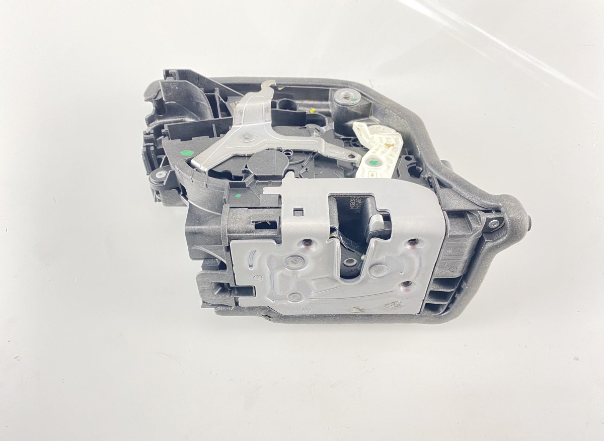 BMW X1 (E84) Door lock — front right Door lock — front right — BMW X1 (F48) (2014-20...