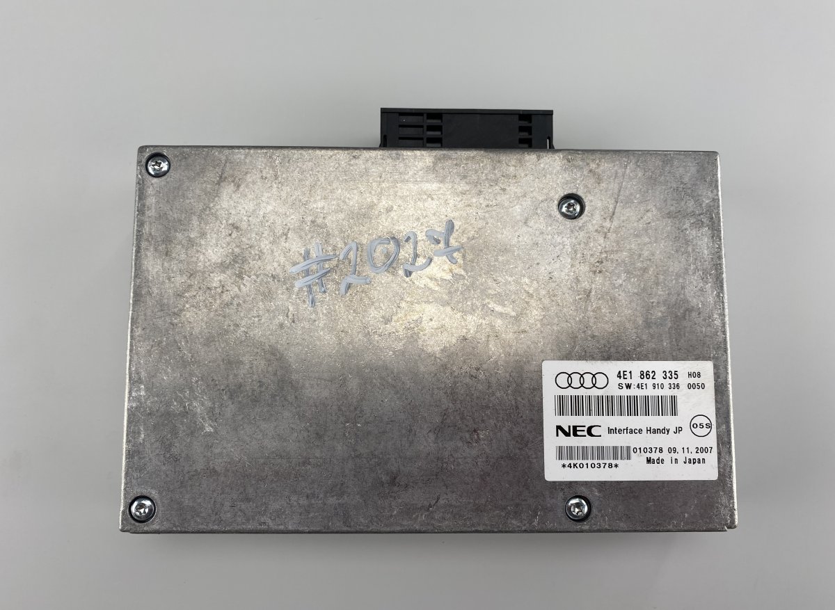 Audi A6 (C6) Phone / bluetooth control unit