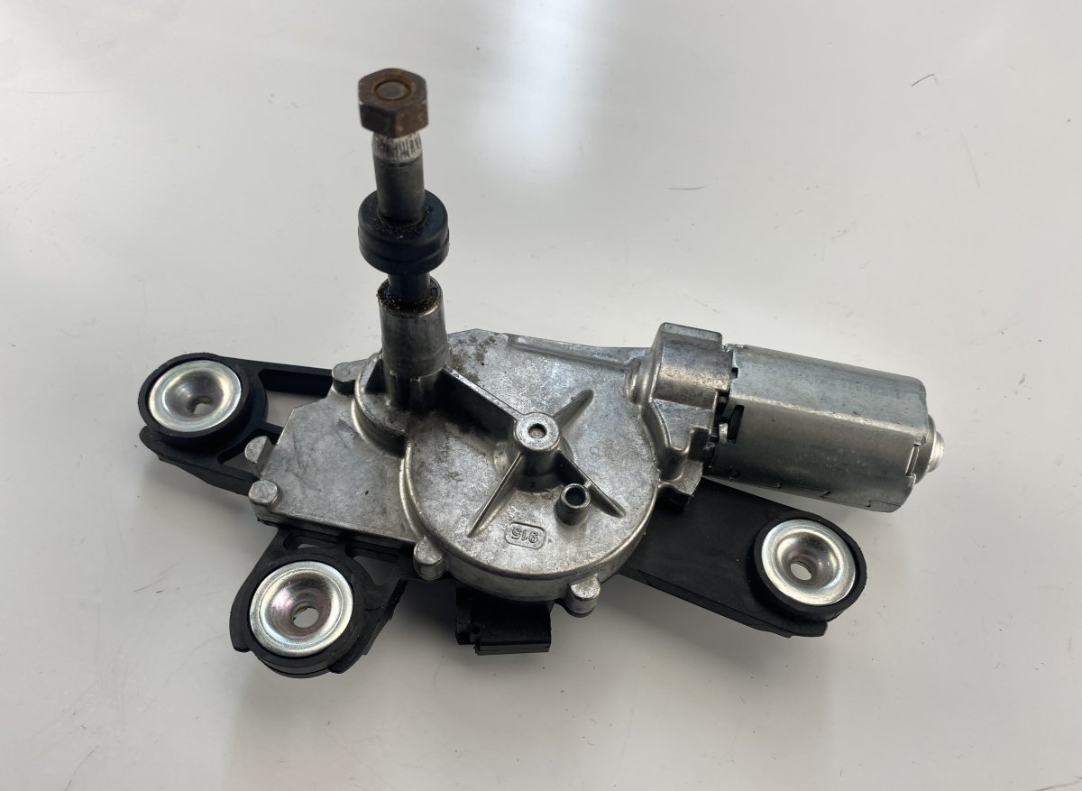 Ford Fiesta Tailgate wiper motor Tailgate wiper motor — FORD FIESTA VI (2008-201...