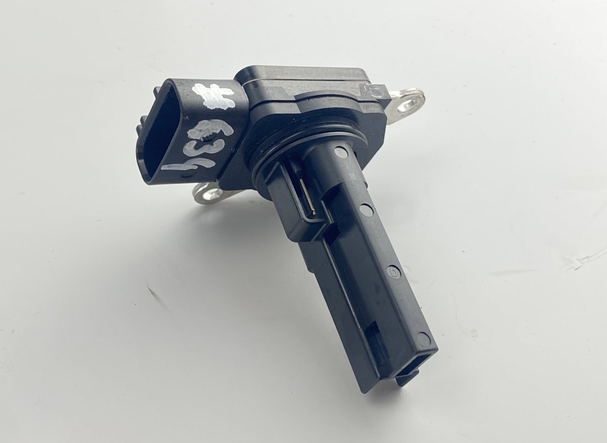Volvo XC60 Mass Air-Flow Sensor VOLVO XC60 I (2009-2017) Mass Air-Flow Sensor 7...
