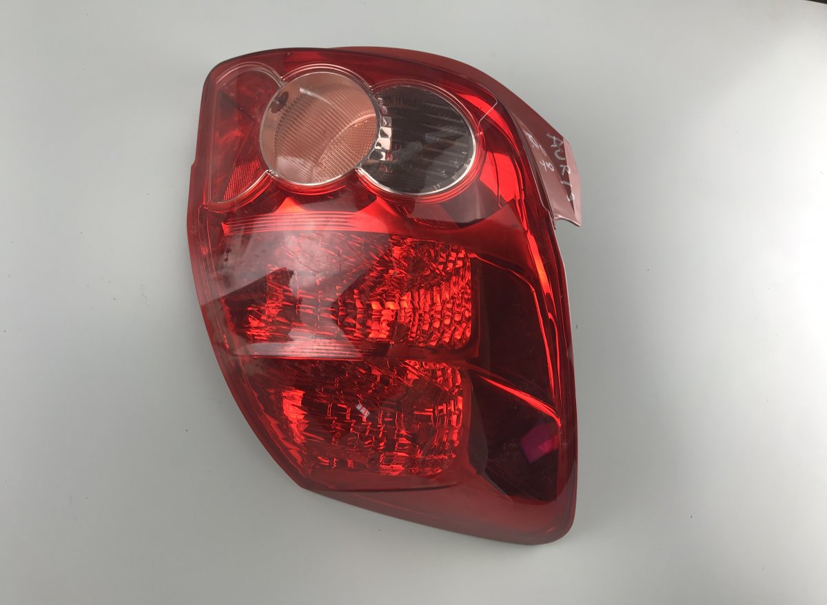 Toyota Auris Tail light, right TOYOTA AURIS (E15) (2006-2012) Tail light, righ...