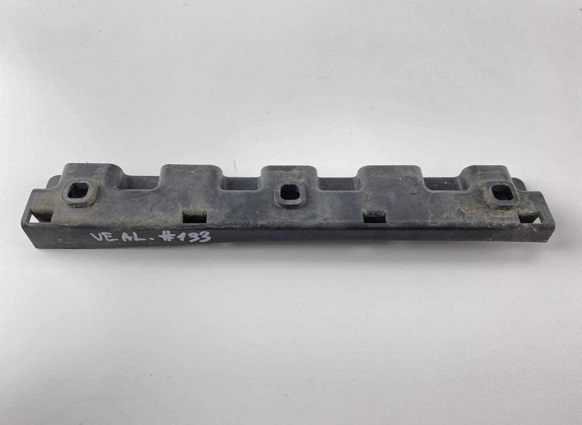 BMW 6 (E63 / E64) Front Bumper bracket on fender left Front Bumper bracket on fender left — BMW 6 (E6...
