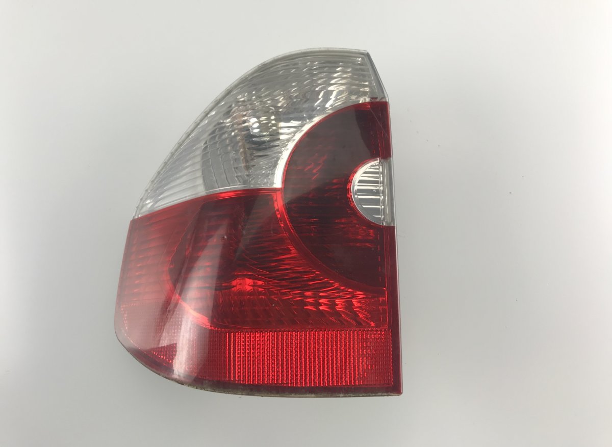 BMW X3 (E83) tail light left BMW X3 (E83) (2004-2012) Tail light left 341439...