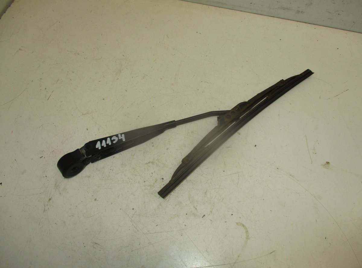 Dodge Caliber Rear window wiper arm