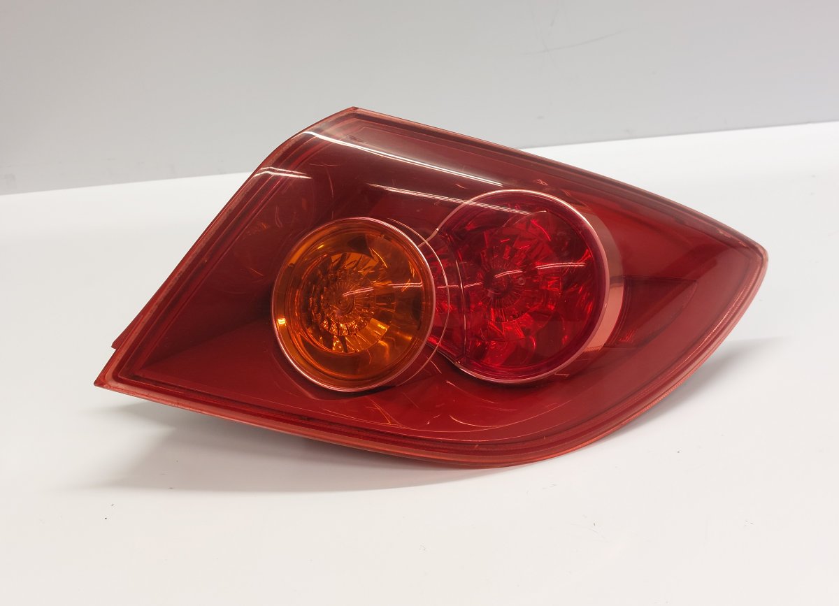Mazda 3 (BK) Right Rear Light Right rear light — MAZDA 3 I (BK) (2000-2009) —...
