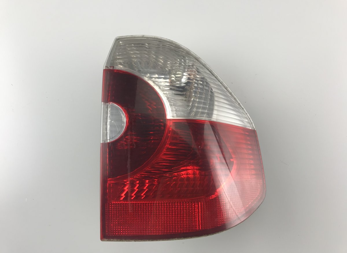 BMW X3 (E83) Right Rear Light Right rear light — BMW X3 (E83) (2004-2012) — 6...