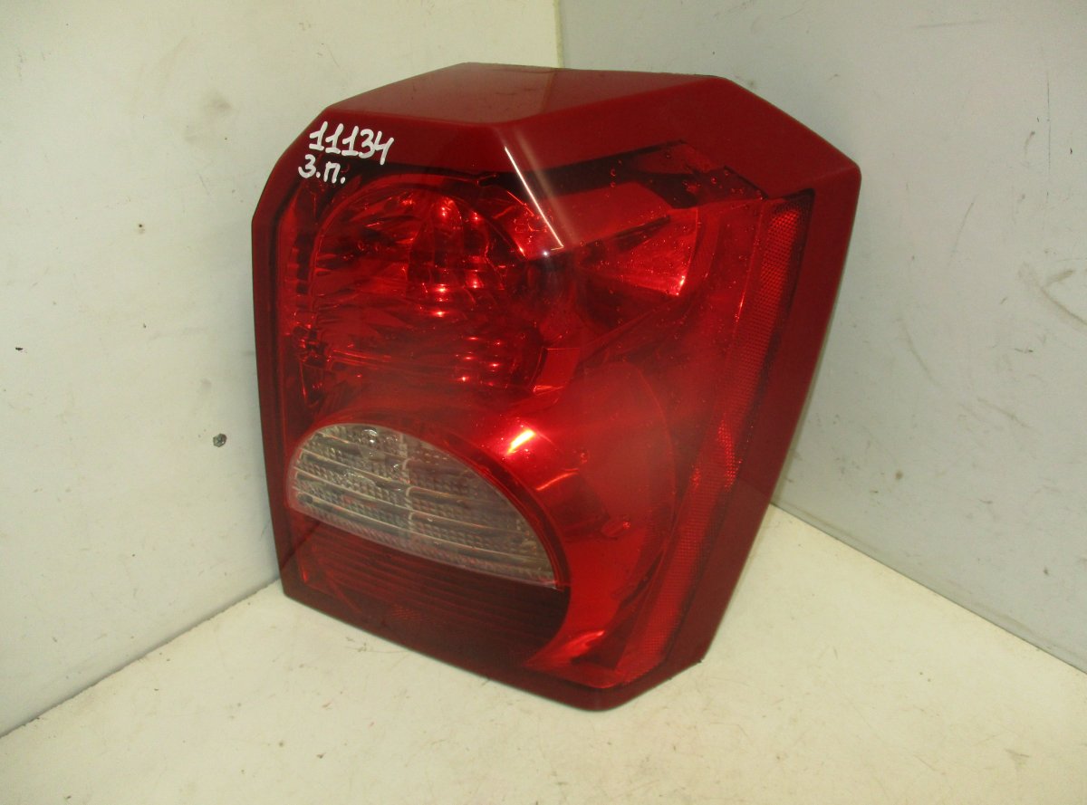 Dodge Caliber Tail light, right