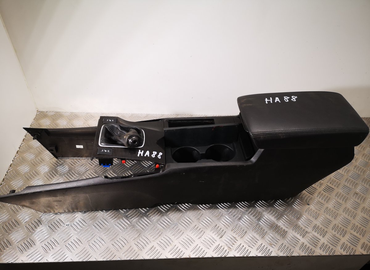 Honda Accord center console HONDA ACCORD VIII (CP, CU) (2007-2015) center C...