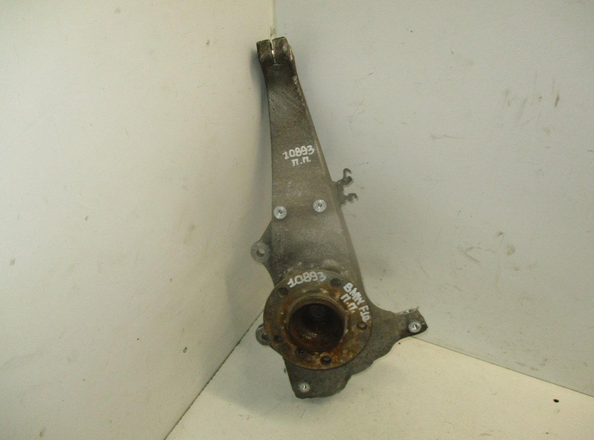 BMW 5 (F10 / F11) Wheel bearing housing front right BMW 5 (F10, F11) (2010-2017) Wheel bearing hous...