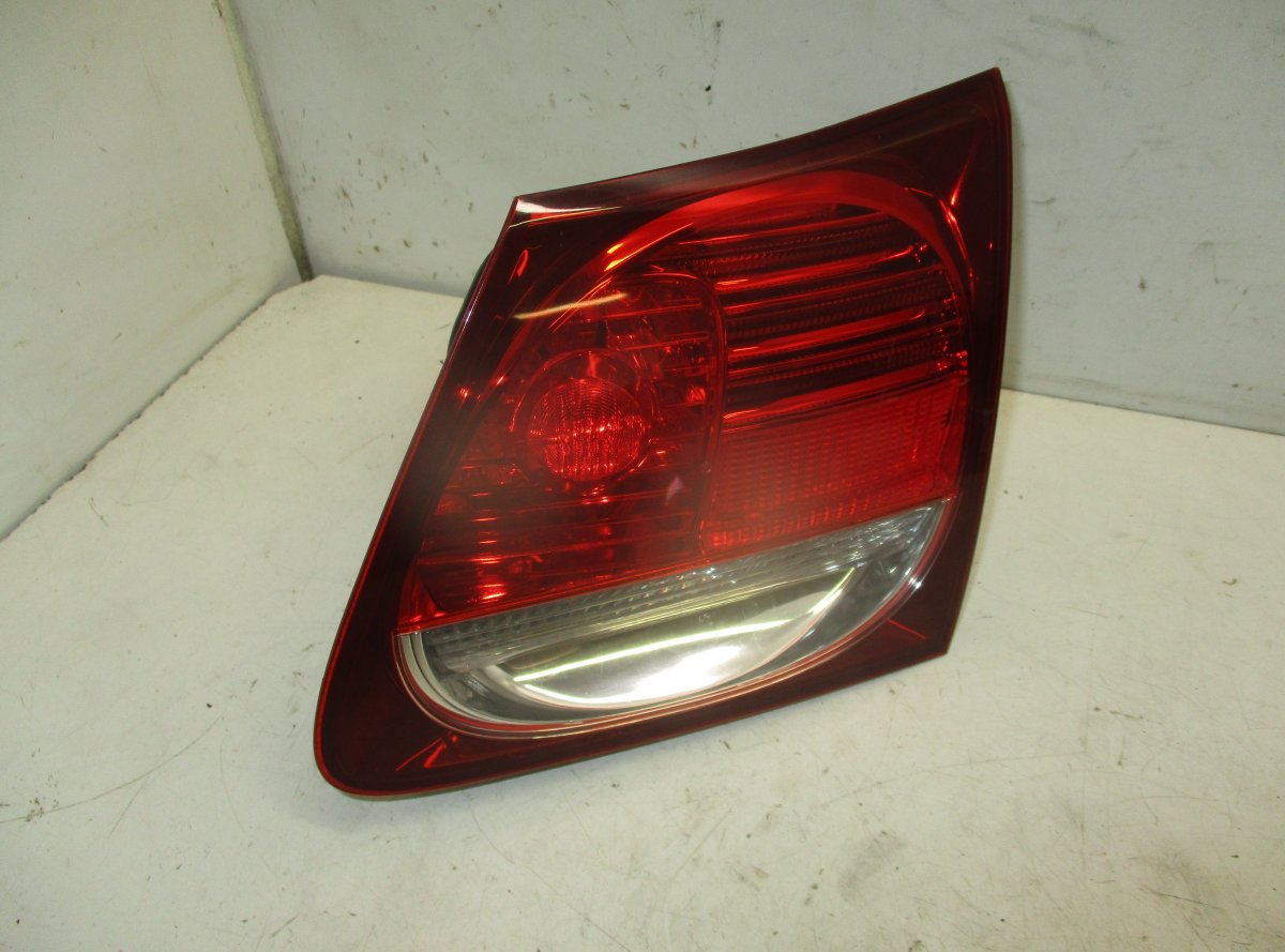 Lexus GS Inner tail light, right LEXUS GS III (2005-2011) Inner tail light, righ...