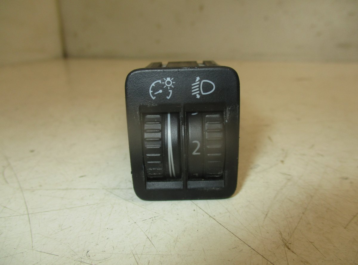 Volkswagen Passat Instrument dimmer switch VW PASSAT B6 (3C) (2005-2010) Instrument dimmer...