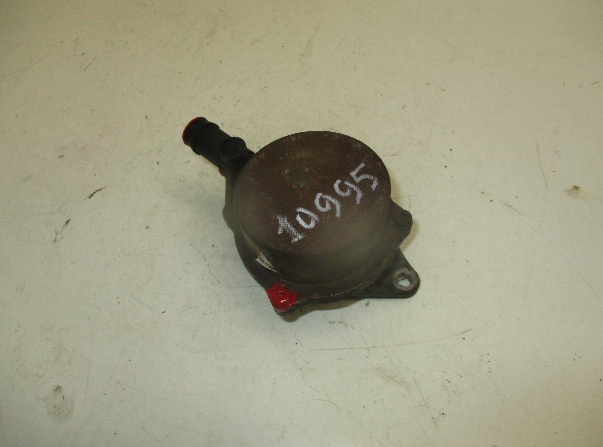 Renault Trafic Vacuum Pump, engine RENAULT TRAFIC II (2001-2015) Vacuum Pump, engi...