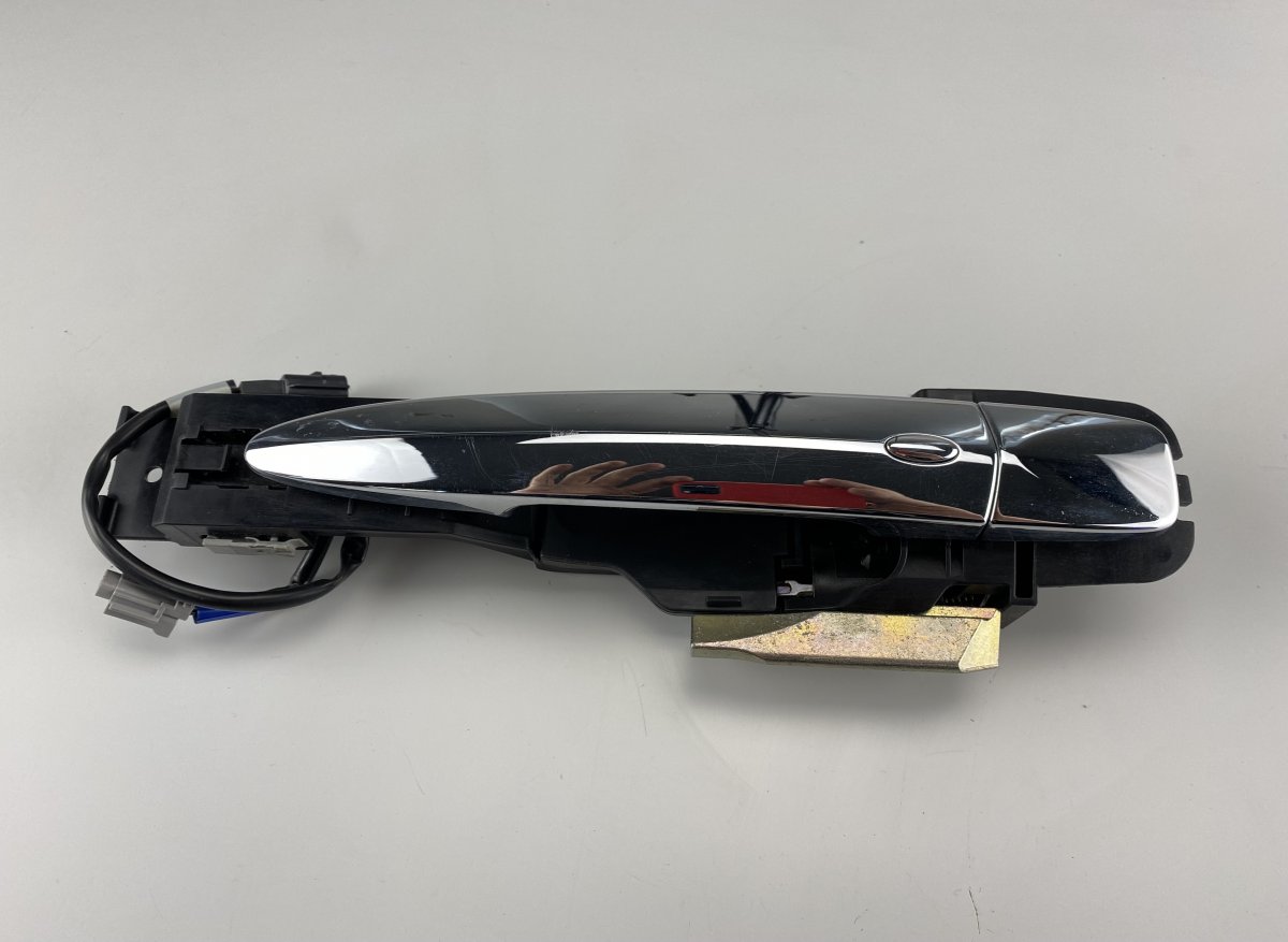 Nissan Leaf Door Handle Exterior Front Right NISSAN LEAF I (ZE0) (2010-2017) Door Handle Ext...