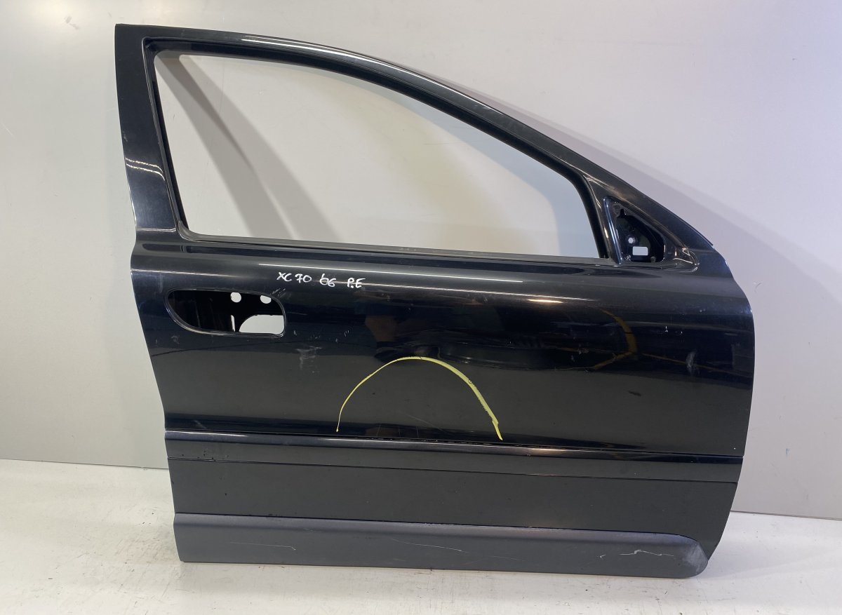 Volvo V70 Door Front Right VOLVO V70 II / XC70 I (P80) (2000-2007) Door Fr...