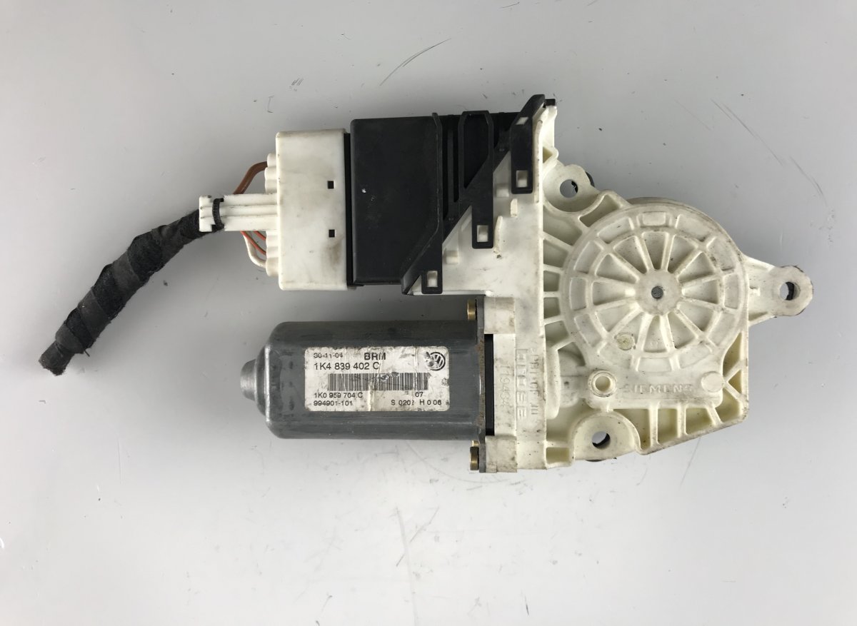 Volkswagen Golf 4 Window Regulator Motor Rear Right VW GOLF V (1K) (2003-2009) Window Regulator Mot...