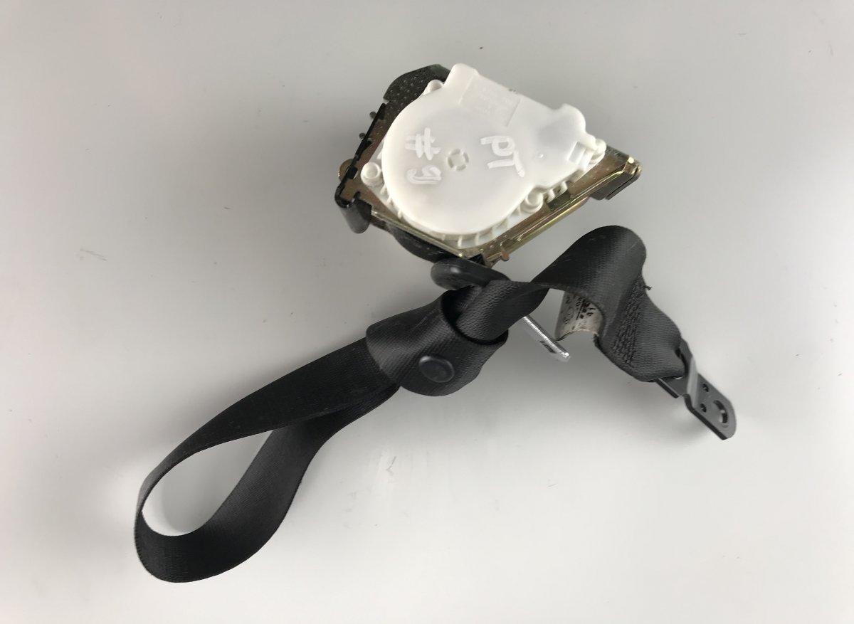 BMW X3 (E83) Seat belt — rear right Seat belt — rear right — BMW X3 (E83) (2004-201...