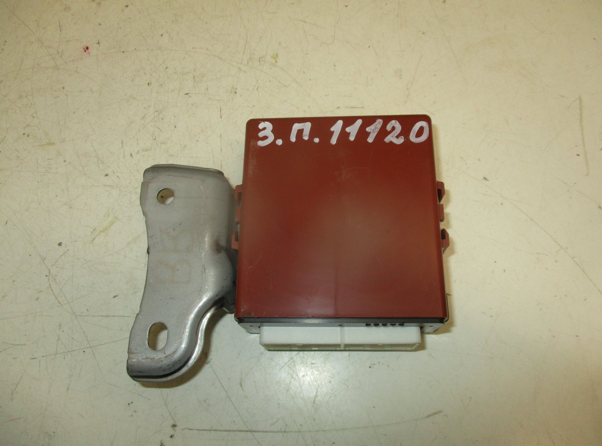 Lexus GS Door control unit rear right LEXUS GS III (2005-2011) Door control unit rear...