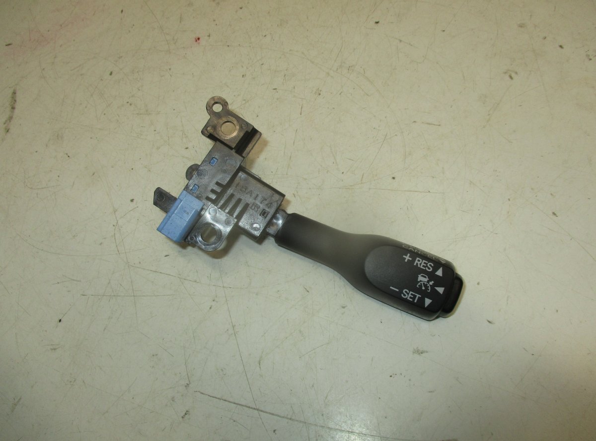 Lexus GS Püsikiiruse lüliti LEXUS GS III (2005-2011) Cruise Control Switch ...