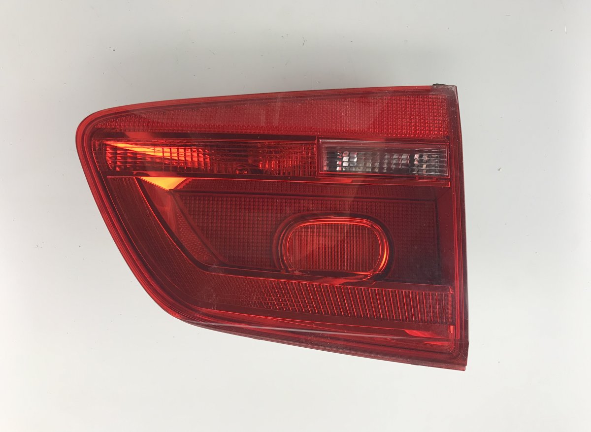 Volkswagen Touran Inner tail light, left VW TOURAN (1T3) (2010-2015) Inner tail light, l...