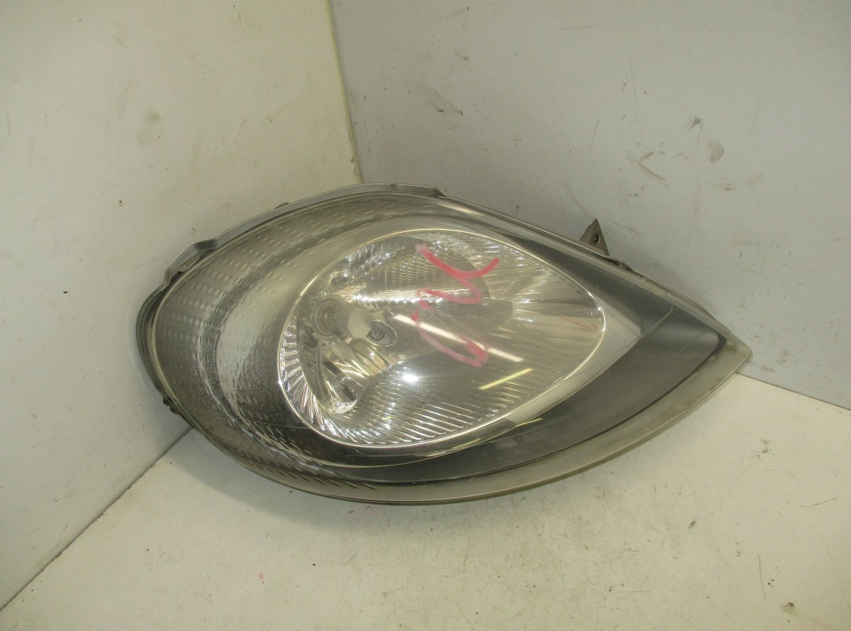 Renault Trafic Right headlight Right headlight — RENAULT TRAFIC II (2001-2015)...