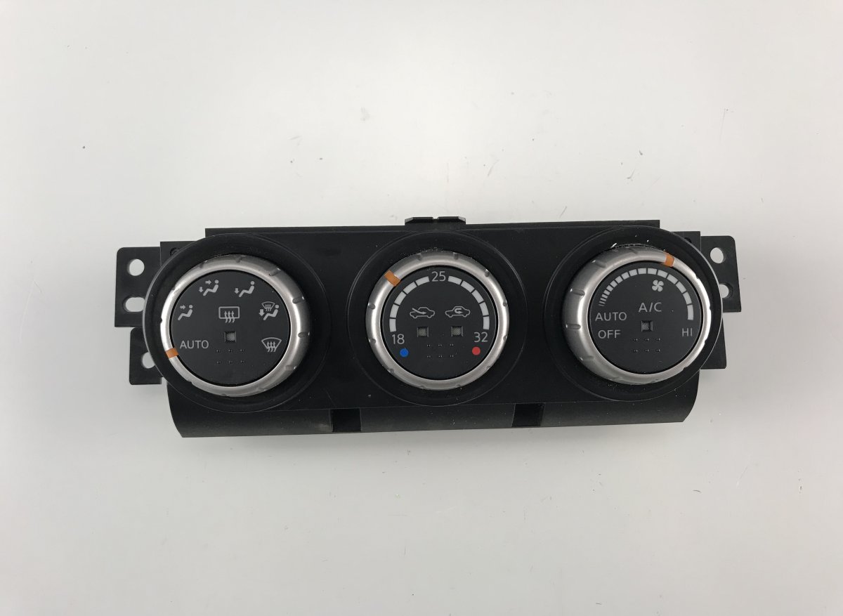 Nissan X-Trail Heater control panel NISSAN X-TRAIL II (T31) (2007-2013) Heater cont...