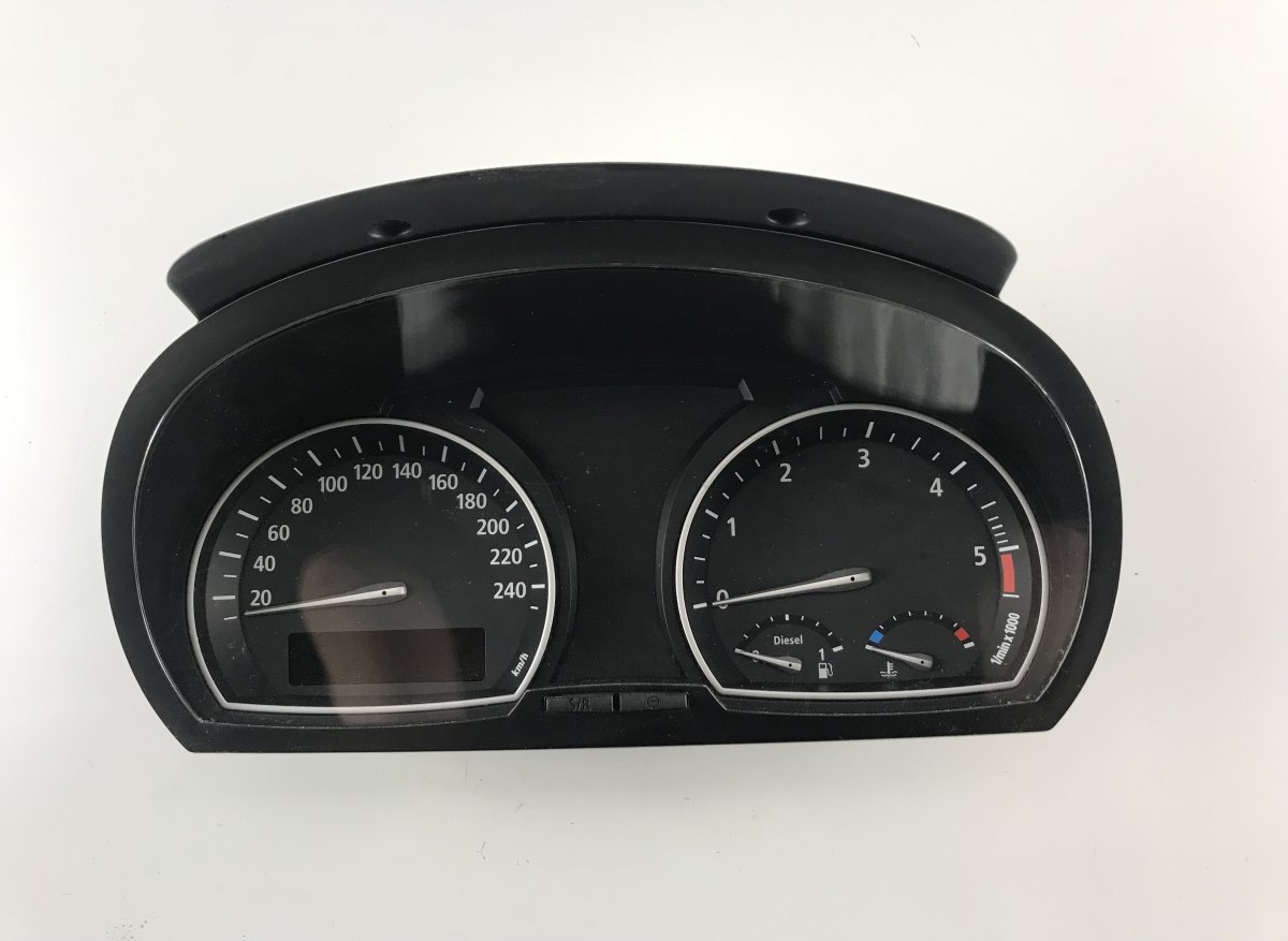 BMW X3 (E83) instrument cluster Instrument cluster — BMW X3 (E83) (2004-2012) —...