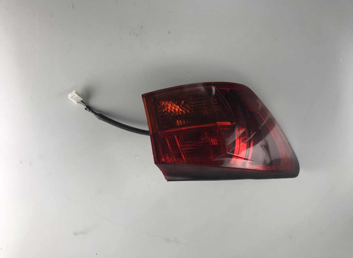 Lexus IS задняя фара (левая) LEXUS IS II (XE20) (2005-2013) Tail light left
...