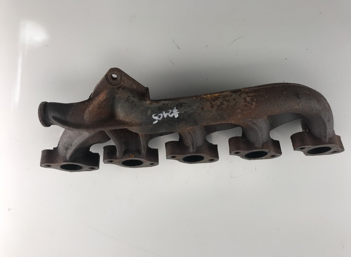 Volvo V70 exhaust manifold VOLVO V70 II / XC70 I (P80) (2000-2007) Exhaust...