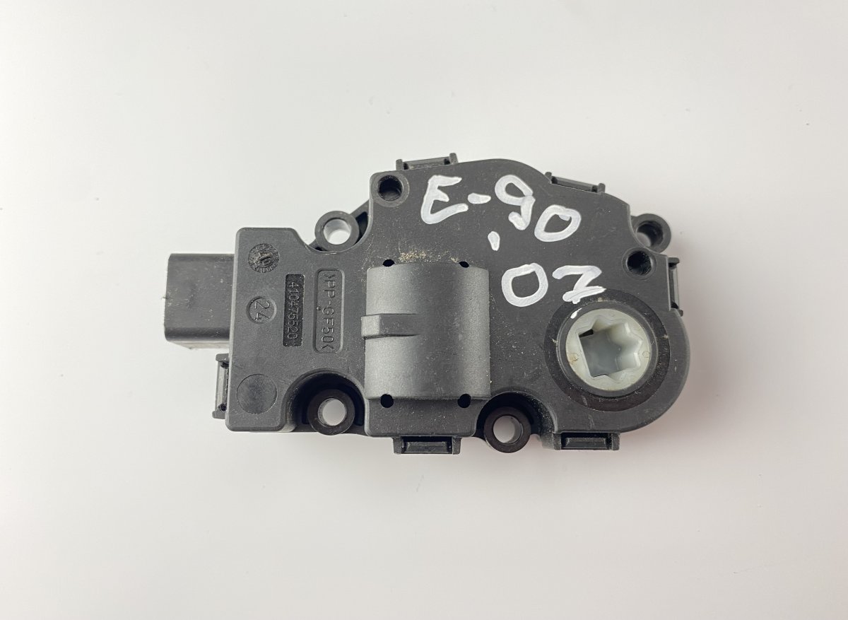 BMW 3 (E46) Evaporator air flow flap control motor BMW 3 (E90, E91, E92, E93) (2005-2011) Evaporat...
