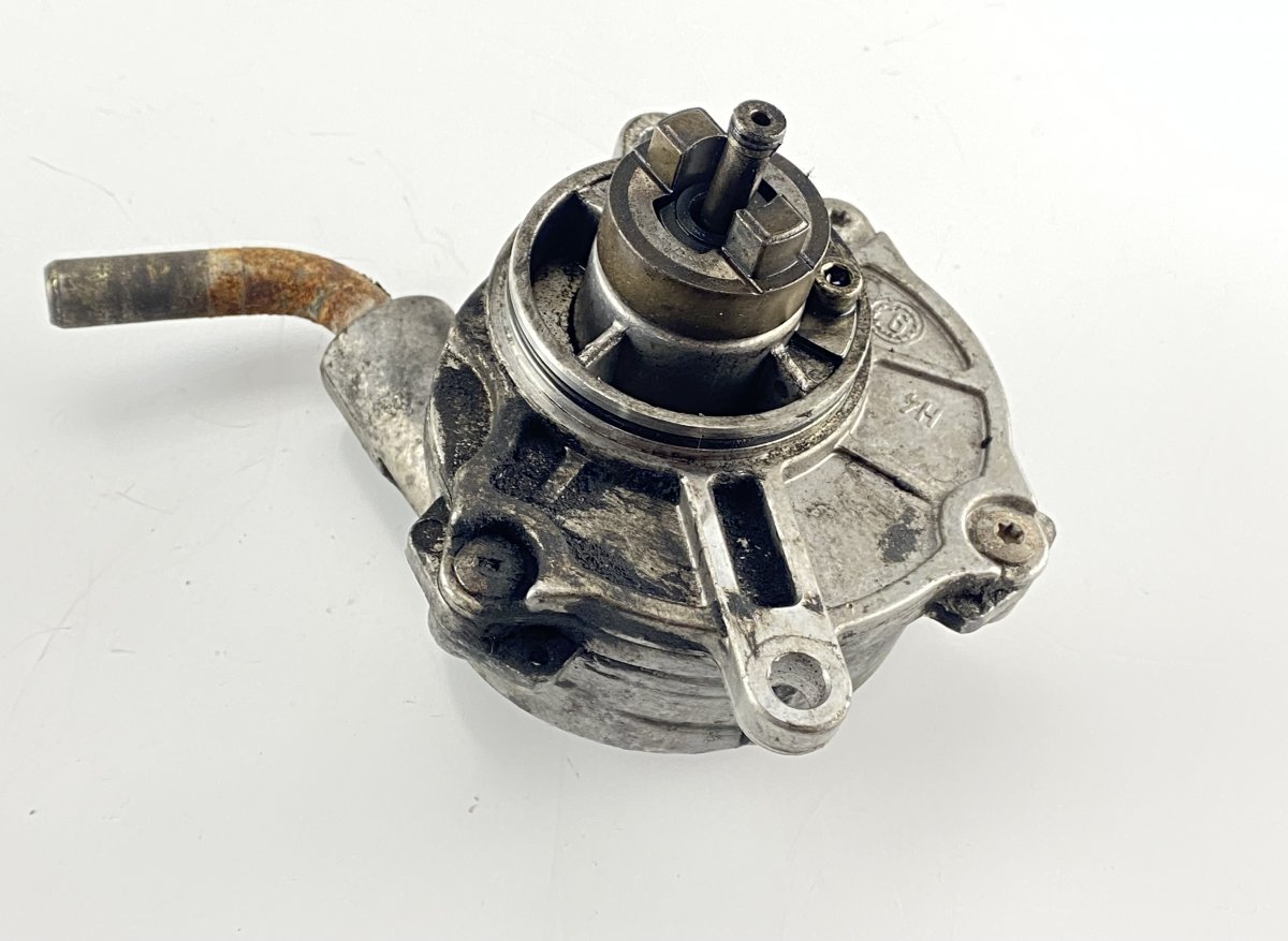 Mercedes-Benz 280SL - 600SL / SL (R129) Vacuum pump Brakes MERCEDES-BENZ E-CLASS (W210) (1995-2003) Vacuum...