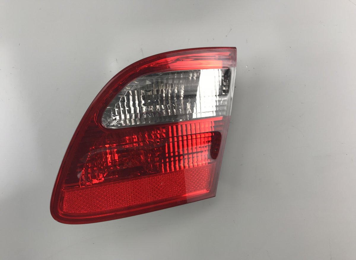 Mercedes-Benz A (W169) Inner tail light, right MERCEDES-BENZ E-CLASS (W211) (2002-2009) Inner ...