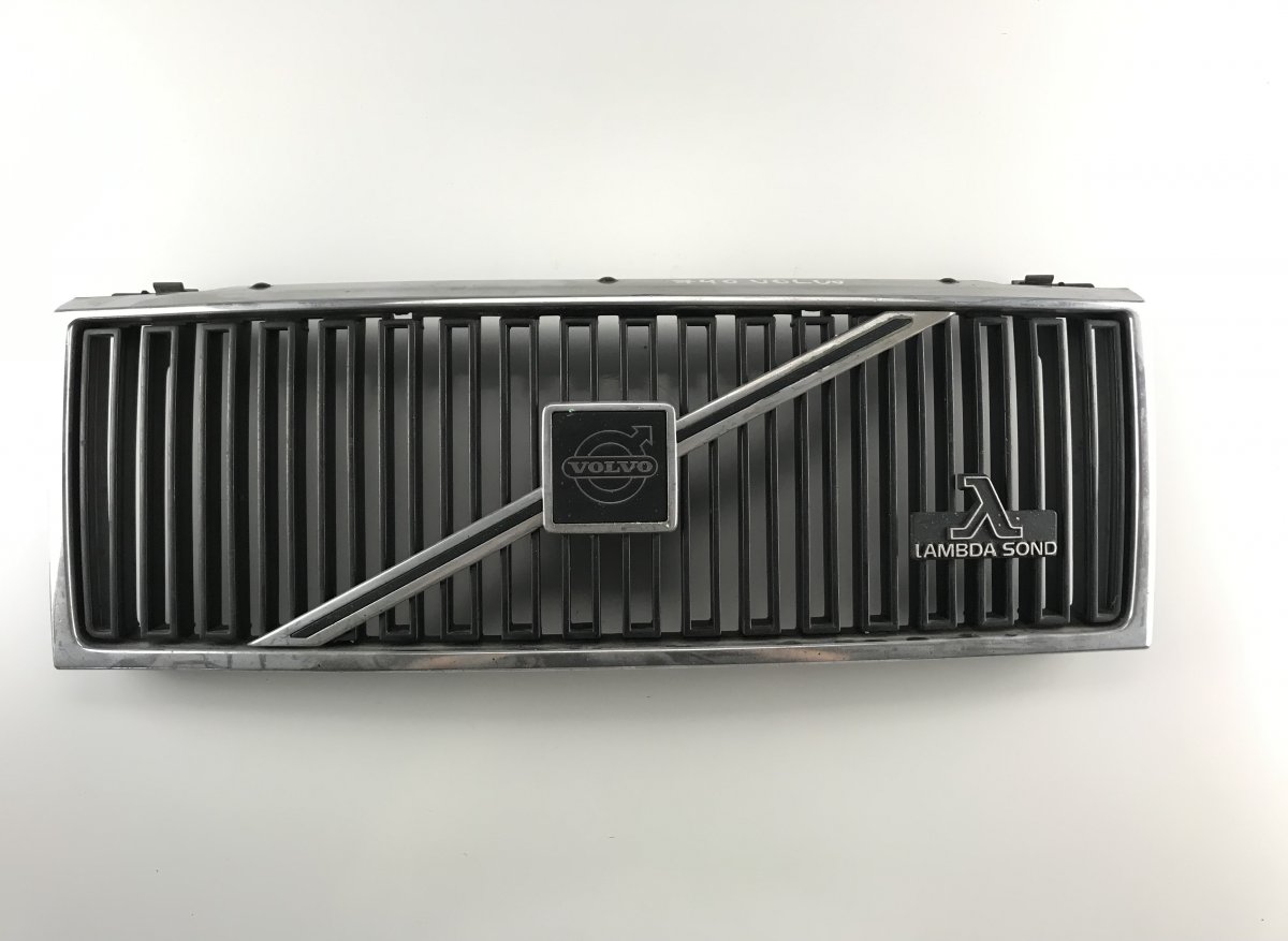 Volvo 740, 760, 780 Radiator Grille VOLVO 740 / 760 (704, 765) (1983-1992) Radiator...
