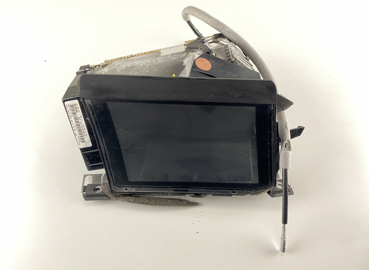 BMW 6 (E63 / E64) Head-up display BMW 6 (E63, E64) (2004-2010) Head-up display 91...