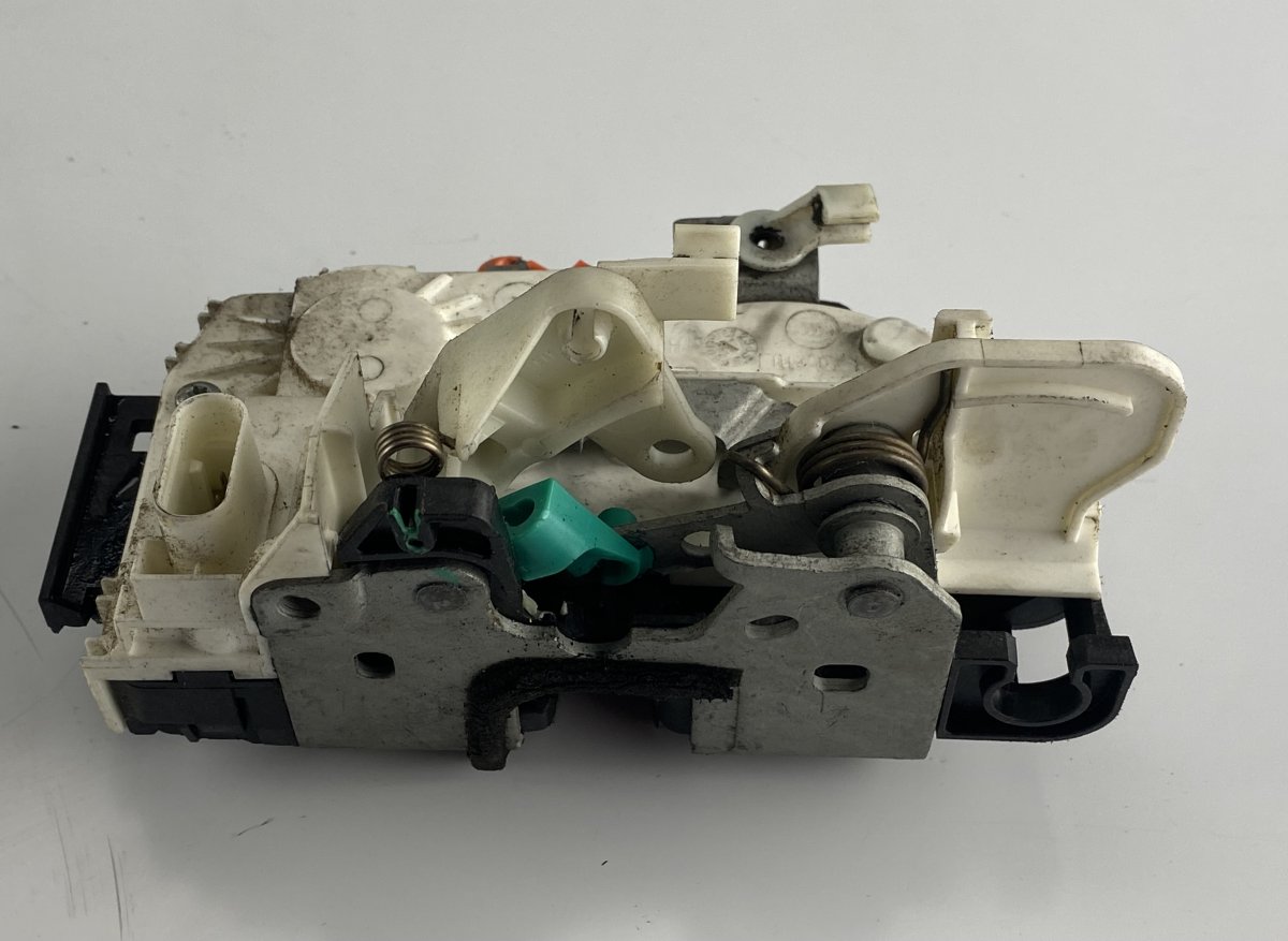 Dodge Caravan Door Lock Front Left DODGE CARAVAN V (2007-2020) Door Lock Front Lef...