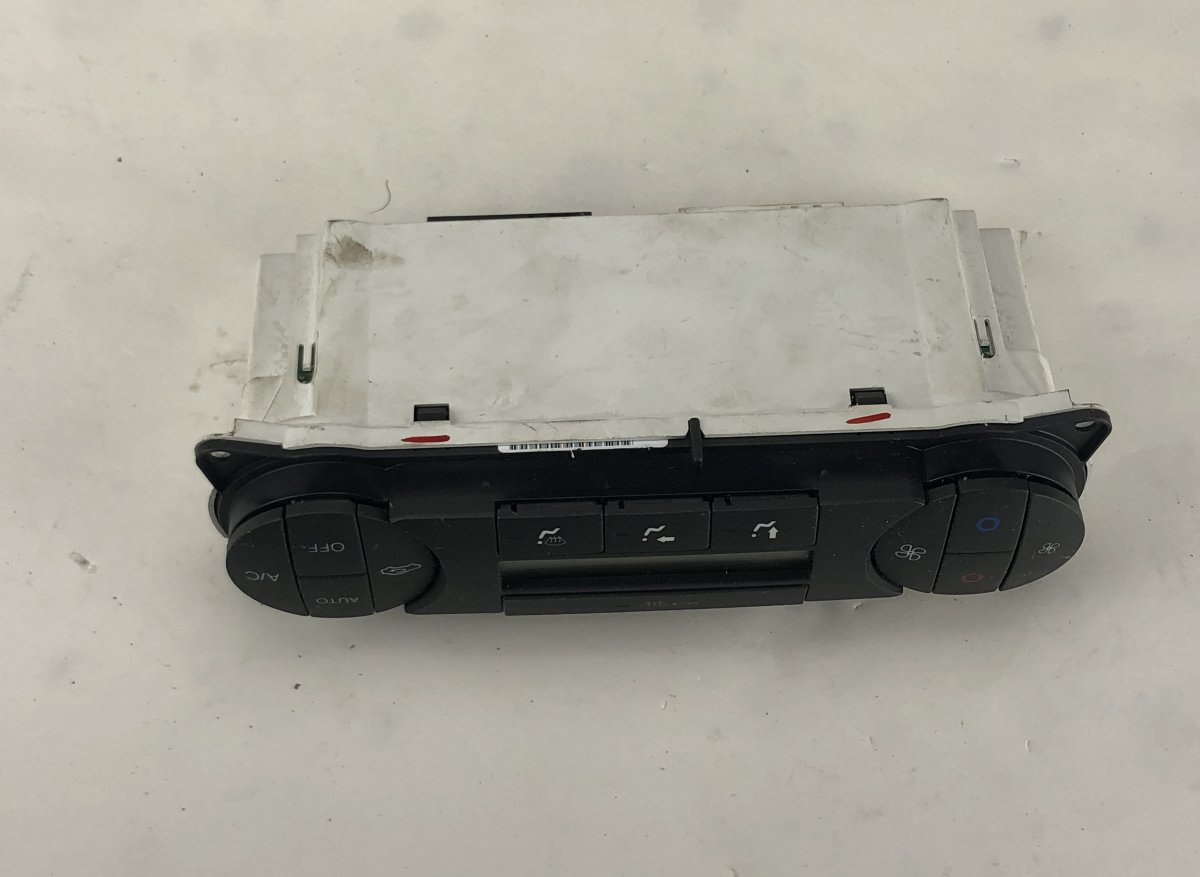Ford Mondeo Heater control panel Heater control panel — FORD MONDEO Mk IV (BA7) ...