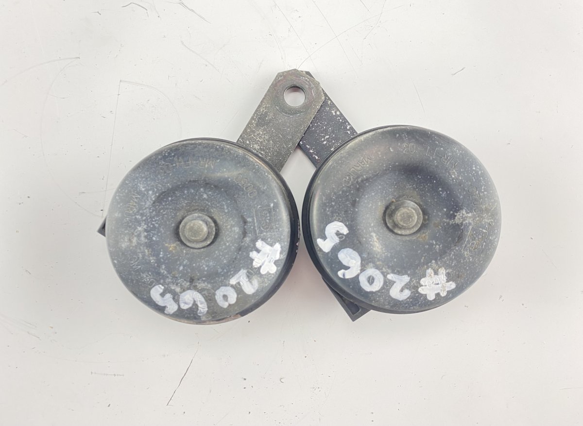 Toyota Prius Äänimerkinantolaite TOYOTA PRIUS III (XW30) (2009-2015) Signal Horn...