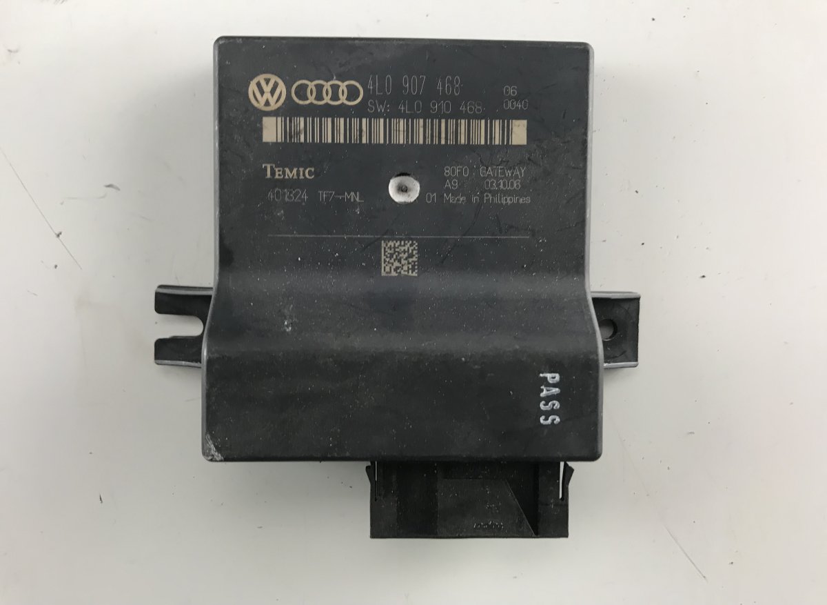 Audi A6 (C6) Central gateway module AUDI A6 / A6 ALLROAD (C6, 4F) (2004-2011) Centr...